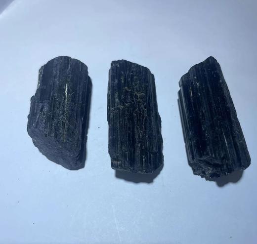 黑色电气石 3颗 黑碧玺原矿 把玩手把件家居装饰摆件 商品图2