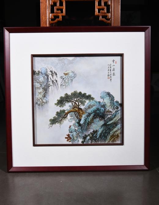 粉彩雲山飞泉瓷板 商品图0