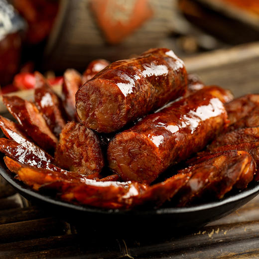 【恩施土家熏腊肠】柴火烟熏的美味，没有人能抵挡住入味香肠的味道 500g*袋 商品图5