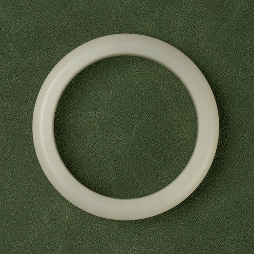 和田玉籽料手镯 商品图0