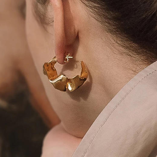 北京仓｜MISHO-MINI FLOW HOOPS-肯豆同款 耳环［印度设计师］ 商品图3