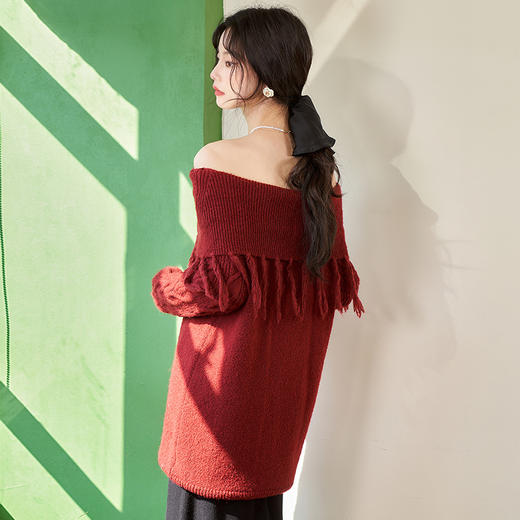 西遇韩式一字肩长袖毛衣女2023秋冬新款宽松复古百搭慵懒风上衣D2338861 商品图4