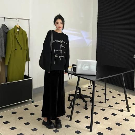 高级感复古丝绒连衣裙 圆领蕾丝拼接气质女 商品图6