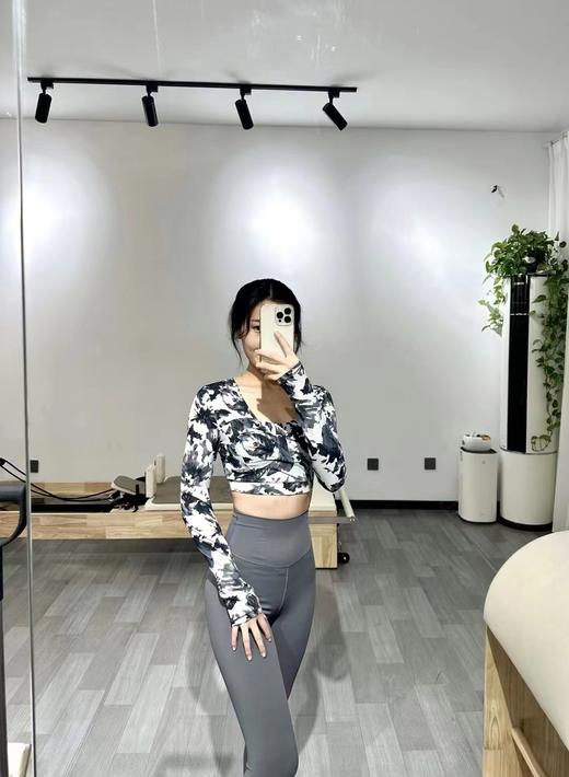 爆款好货  美胸露脐长袖-水墨枫临 商品图2