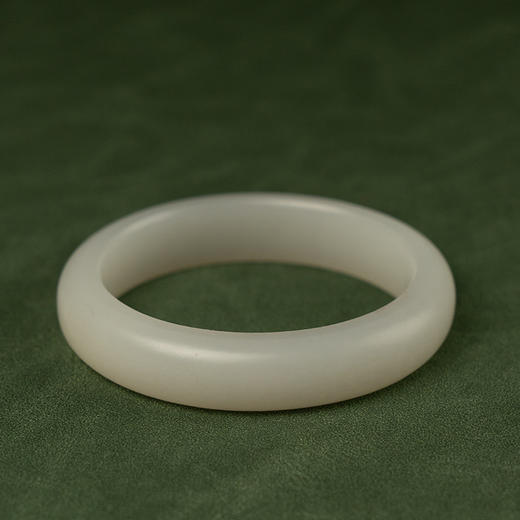 和田玉籽料手镯 商品图4