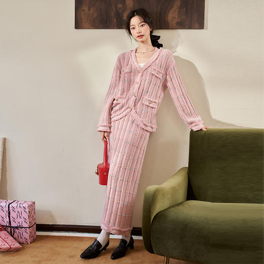 西遇法式小香风毛衣套装女2023秋冬新款直筒半裙针织开衫两件套D2332629/D2332628 商品图1