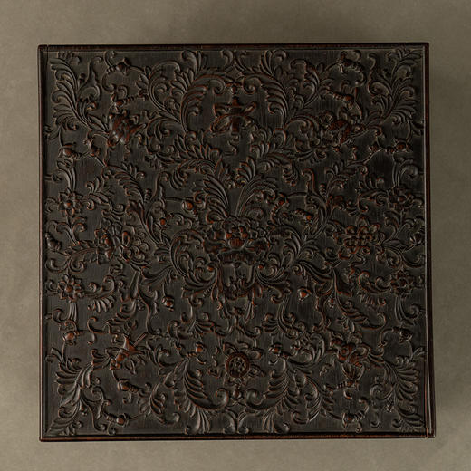 清 红木紫檀工满雕西番莲纹四屉十六格文房箱 商品图2