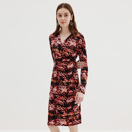 EITIE爱特爱冬季新款印花时尚气质V领显瘦连衣裙7207909 商品图3