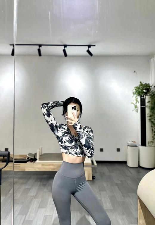 爆款好货  美胸露脐长袖-水墨枫临 商品图0