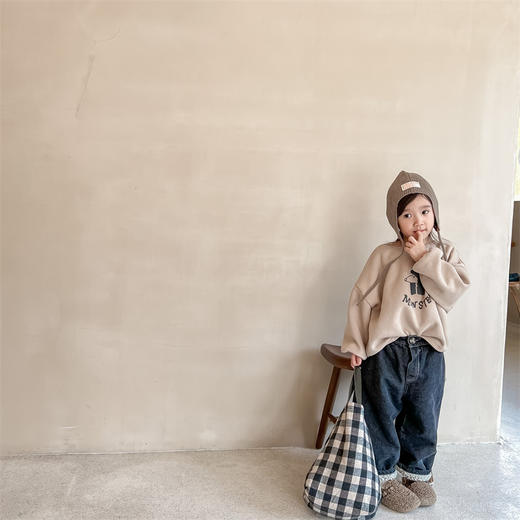 【浪漫韩版风格，高品质抓绒面料！】2023童装秋冬装新款 儿童秋款韩版抓绒冬季卫衣女童秋装 无论是室内还是户外活动，都能展现出孩子们的青春活力和可爱魅力lm 商品图3