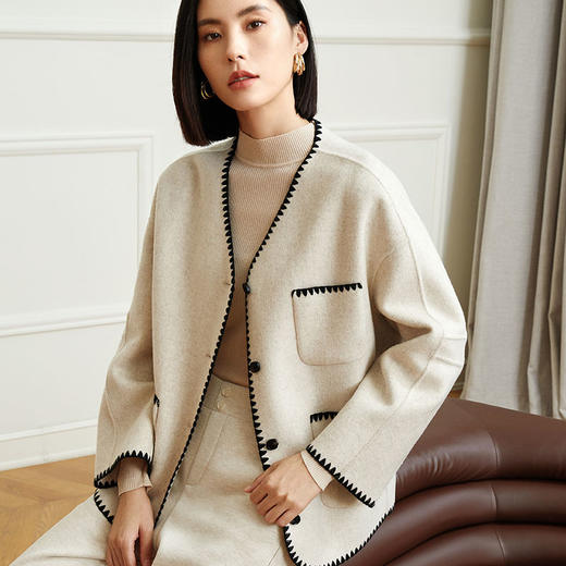 玳莎混色双面呢V领大衣女秋冬新款贝壳绣设计感一手长外套   DD39308 商品图2