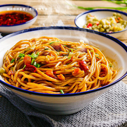 襄阳 郭姐农场牛肉面6盒礼包装（红盒）/牛肉面6盒礼包装（紫盒）/牛肉面6盒礼包装（黑盒） 商品图4