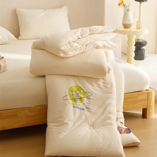 【無印良品·A类康纶航天恒温被】航天黑科技，不插电，自发热。自带抗jun特性，吸湿透气，贴身裸睡没有负担 商品图6