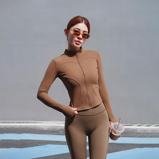 跃牌【化蝶双飞】系列 裸感户外运动拉链瑜伽服显瘦健身上衣保暖加绒长袖瑜伽外套 TM0148 商品图0