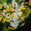 《芳华岁月》黄绿色花束 商品缩略图8