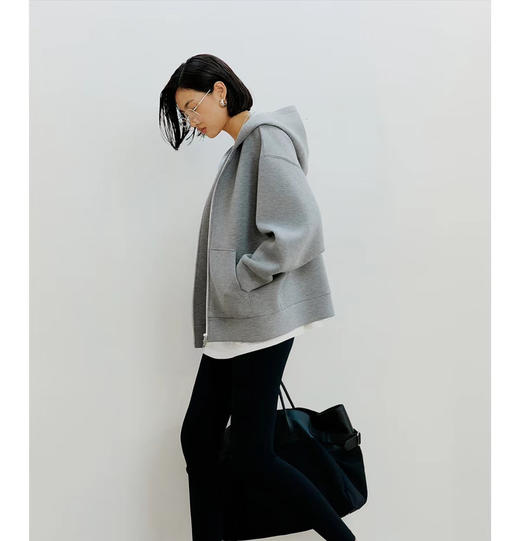 【断码 清仓 凑单】 MO&CO 空气棉外套 女士 空气棉 中灰色 卫衣外套 商品图1