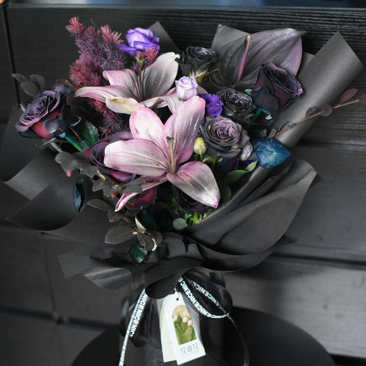 《乌梅子酱》暗紫色花束 商品图6