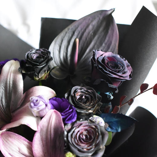 《乌梅子酱》暗紫色花束 商品图1