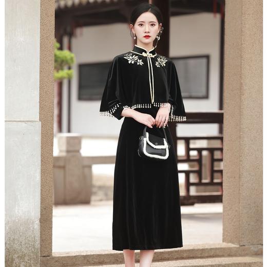改良复古丝绒旗袍套装，秋季新款气质民国风绣花斗篷旗袍裙BJS-8002 商品图3