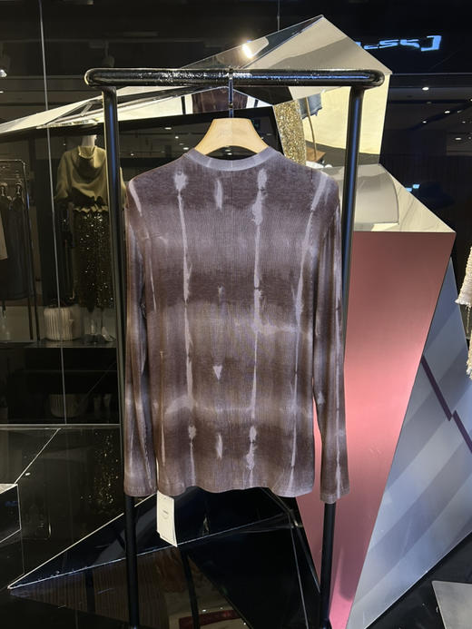 虚格印花长袖T恤 商品图0