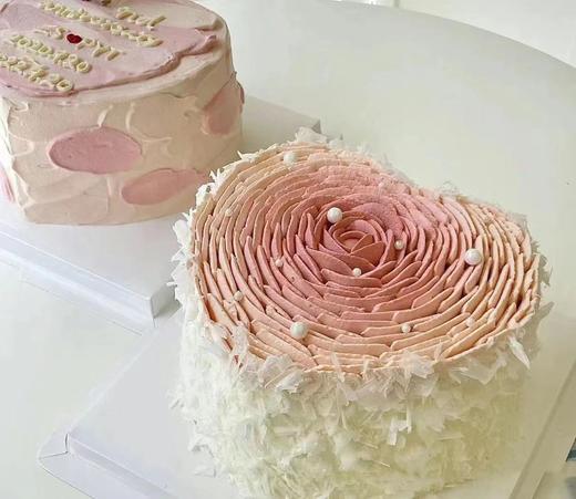 黑巢-520送您一颗大爱心生日蛋糕 商品图0