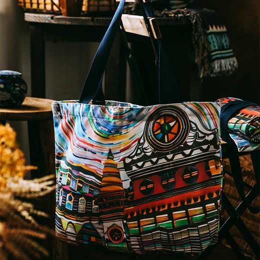 藏地礼物画家合作款帆布挎包 商品图0