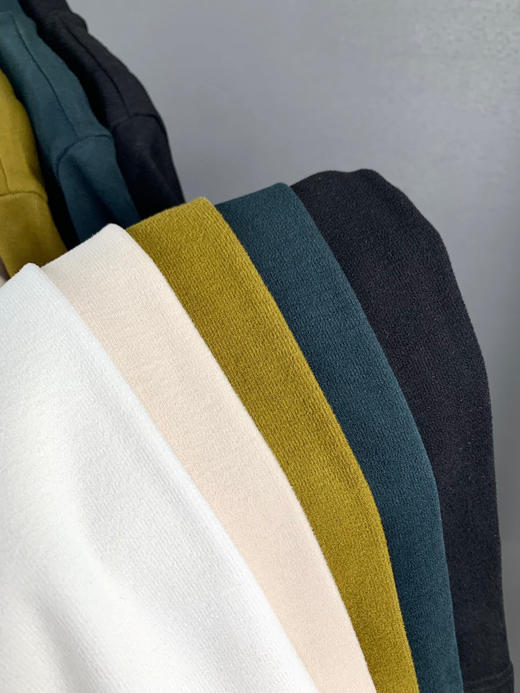 男士打底衫。 商品图1