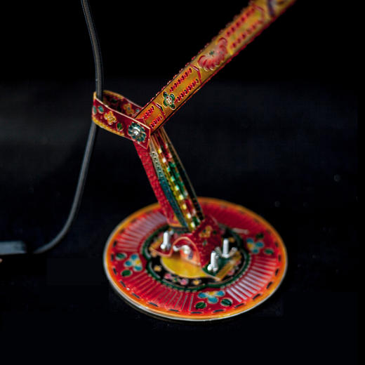 何鲜 Studio Monana 红色雕花皮影灯 商品图2