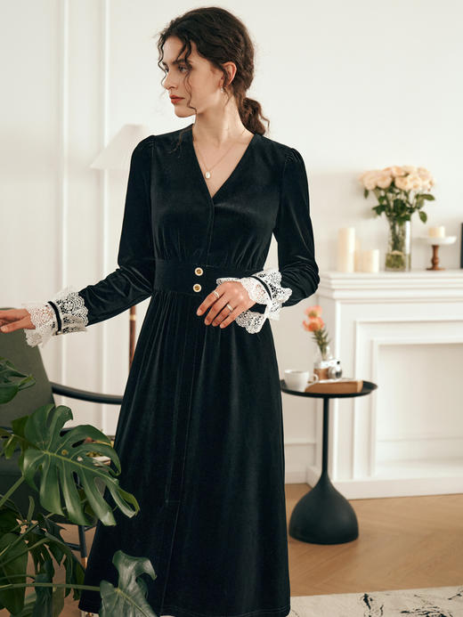 OLrain欧芮儿法式黑色连衣裙女春2025年新款气质V领显瘦裙子 商品图0