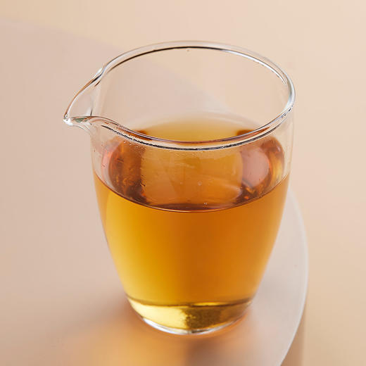 八马茶叶 福建福鼎白茶白牡丹2017年原料紧压手掰饼茶高端茶 商品图6