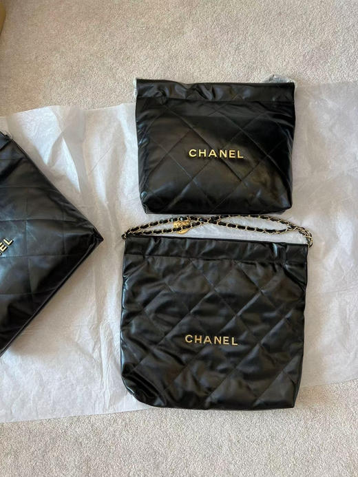 垃圾包。尺寸 迷你20*19*6。 3300元。 小号34x37。3690元。 中号38x42cm3980元。 商品图9