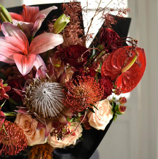 《摩登时代》复古红色系花束 商品图9