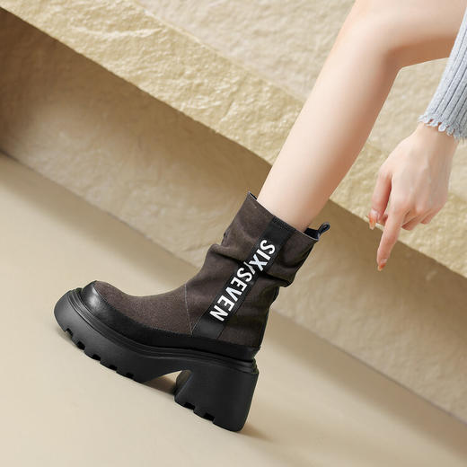 时尚减龄，字母学院风厚底粗跟短靴TYM-6378 商品图3