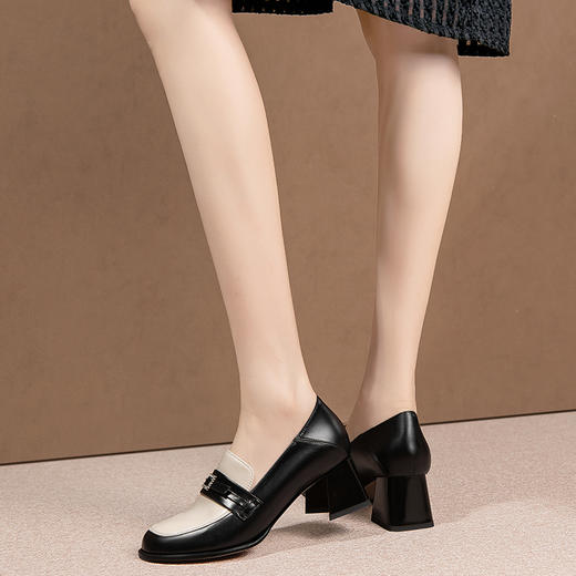 日常百搭，拼色粗跟浅口单鞋HY-H3210 商品图1