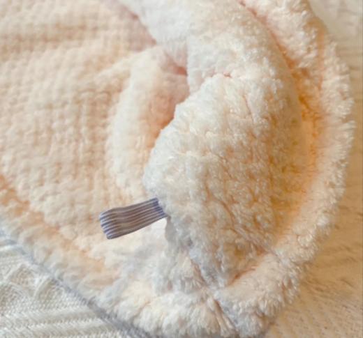 珊瑚绒干发帽2个！！佩戴不需要揉搓，自动吸水，吸水量是普通毛巾的三倍，长发仙女的福音！！ 商品图2