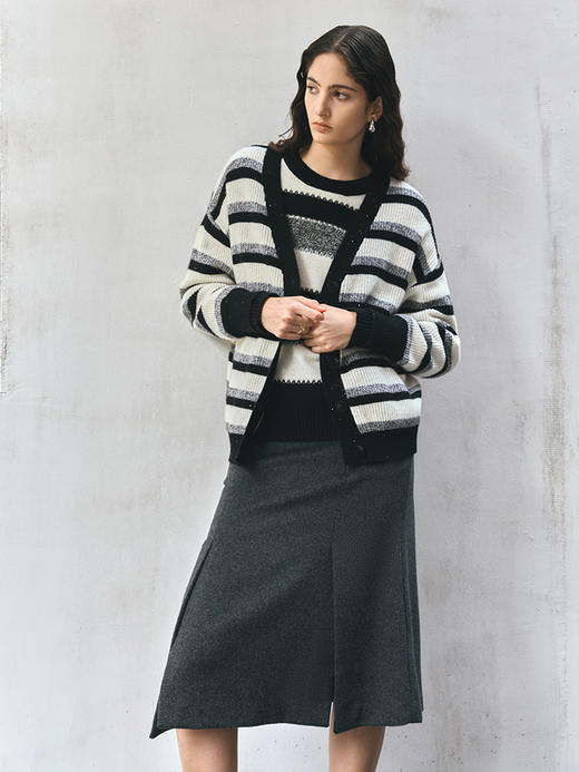 柔软舒适高支澳毛 开衩呢料半裙FB477623N 商品图6