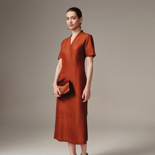 TANGY Collection天意高端精品2023商场同款女士莨绸半茛连衣裙 商品图1