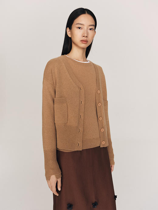 柔软御寒 28支苏格兰邓肯羊绒V领外套FO484323N 商品图7