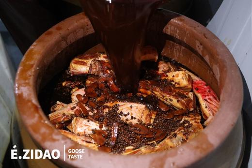 重庆老味道【新派酱肉】酱香风味浓郁 口感香糯细腻  肥肉晶莹不腻 瘦肉咸香醇厚  咸淡适中 回味无穷 商品图3