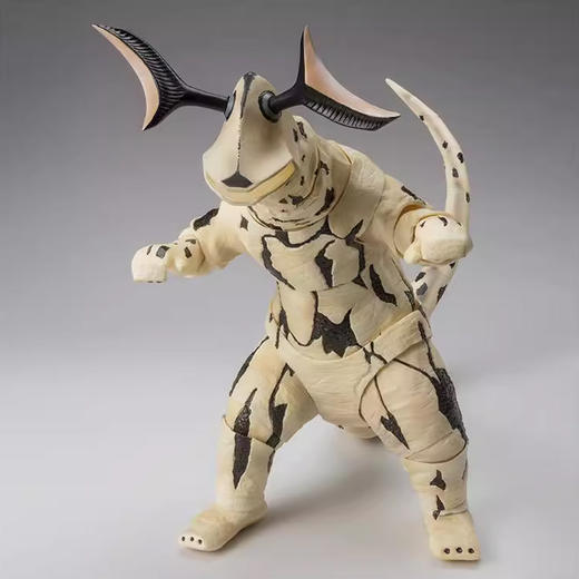 万代奥特曼HUM-65138S.H.Figuarts 艾雷王 商品图2