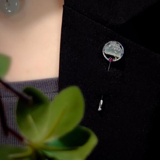 【白马踏清秋】18k镶嵌翡翠胸针 商品图5