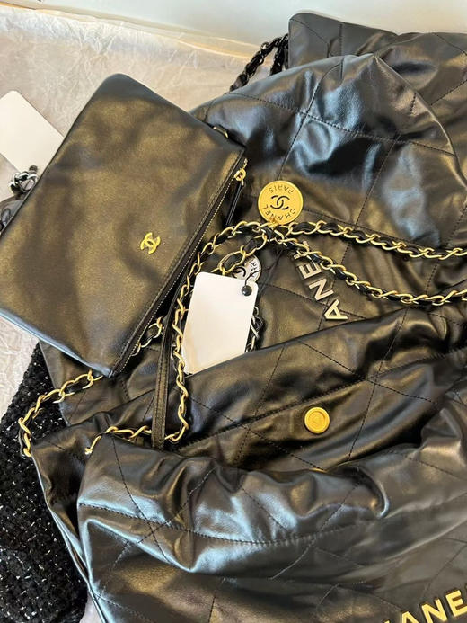 垃圾包。尺寸 迷你20*19*6。 3300元。 小号34x37。3690元。 中号38x42cm3980元。 商品图10