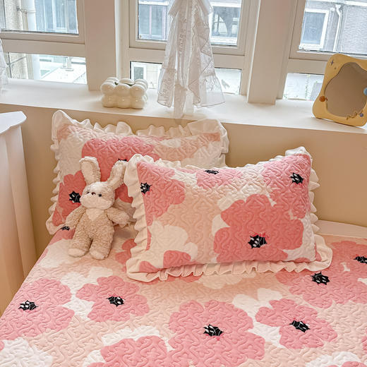 【下架】自然醒牛奶绒花边夹棉床盖冬季保暖珊瑚法兰绒榻榻米防滑加厚床单三件套炕单JY 商品图8