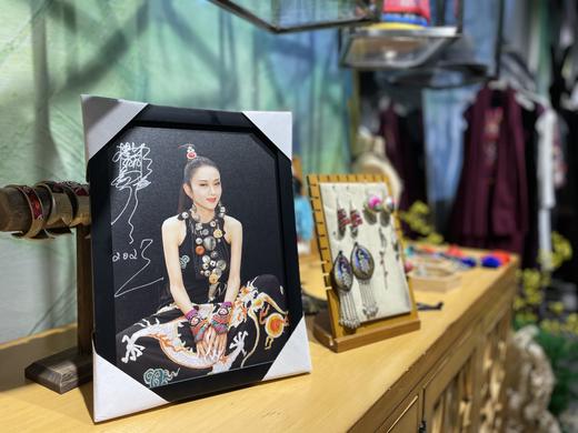 杨丽萍老师舞剧海报艺术画框 /亲笔签名少量库存 商品图4