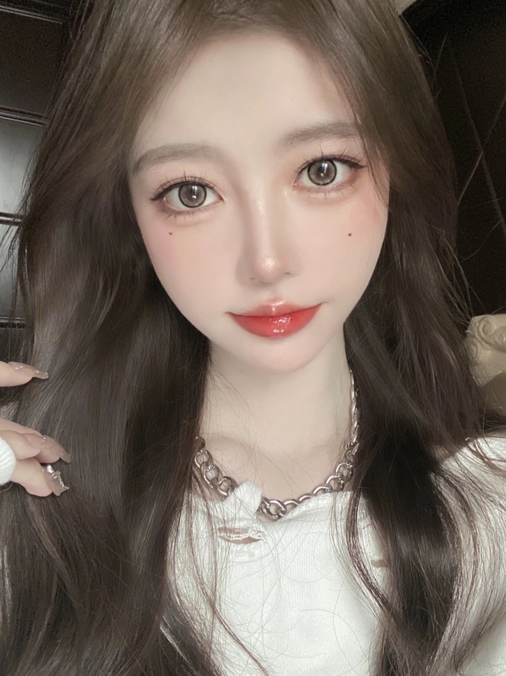 FLOWERCOLOR 年抛隐形眼镜 牛乳亚麻 14.5mm 1副/2片 左右度数可不同 - VVCON美瞳商城