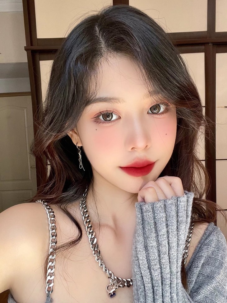 FLOWERCOLOR 年抛隐形眼镜 牛乳亚麻 14.5mm 1副/2片 左右度数可不同 - VVCON美瞳商城