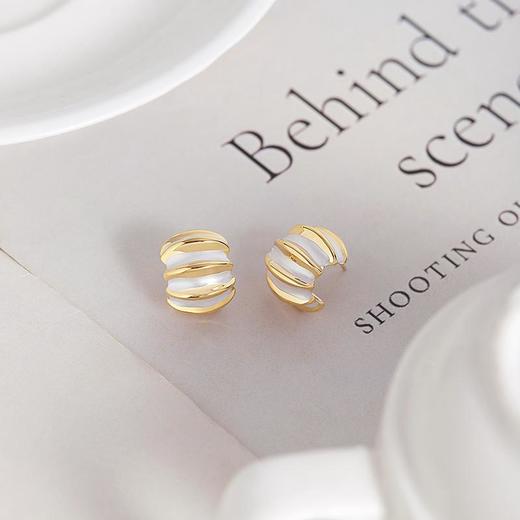 Oflye潮流饰品 轻奢金色耳环女小众设计气质耳钉时尚百搭耳饰 商品图3