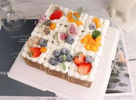 【抖音】8寸九宫格进口奶油蛋糕 商品图0