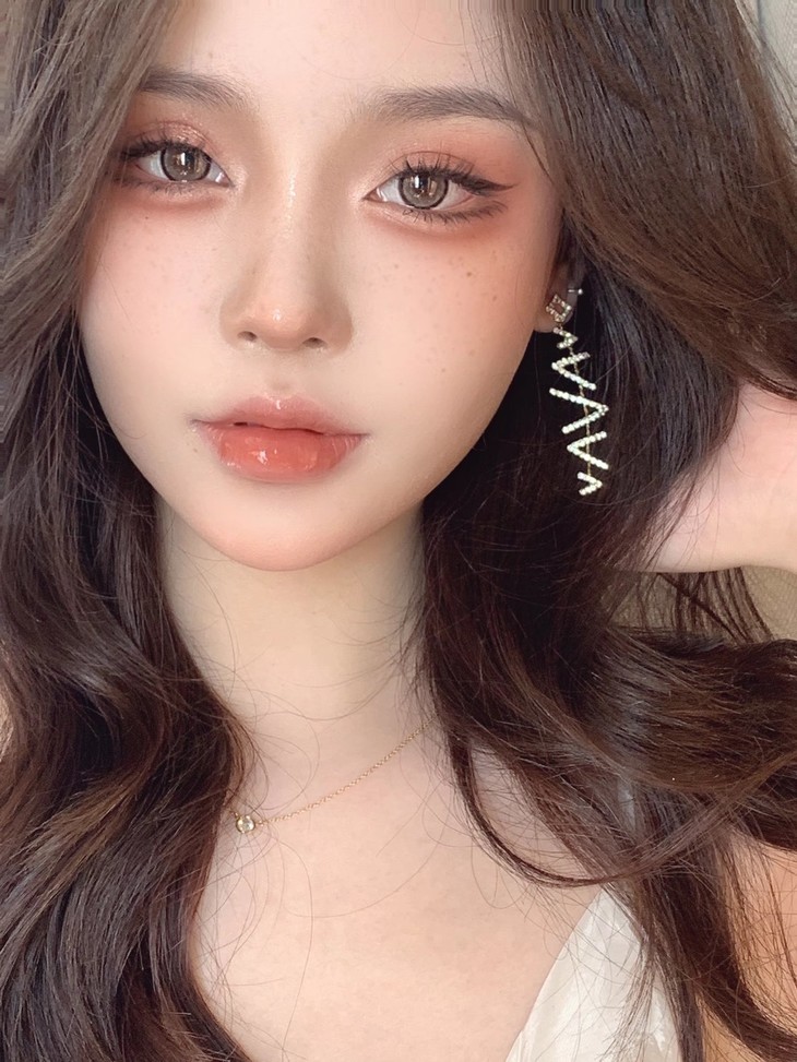 FLOWERCOLOR 年抛隐形眼镜 牛乳亚麻 14.5mm 1副/2片 左右度数可不同 - VVCON美瞳商城