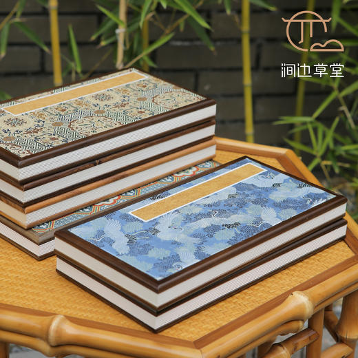 宋锦封面胡桃木包边带函套生宣册页 商品图7